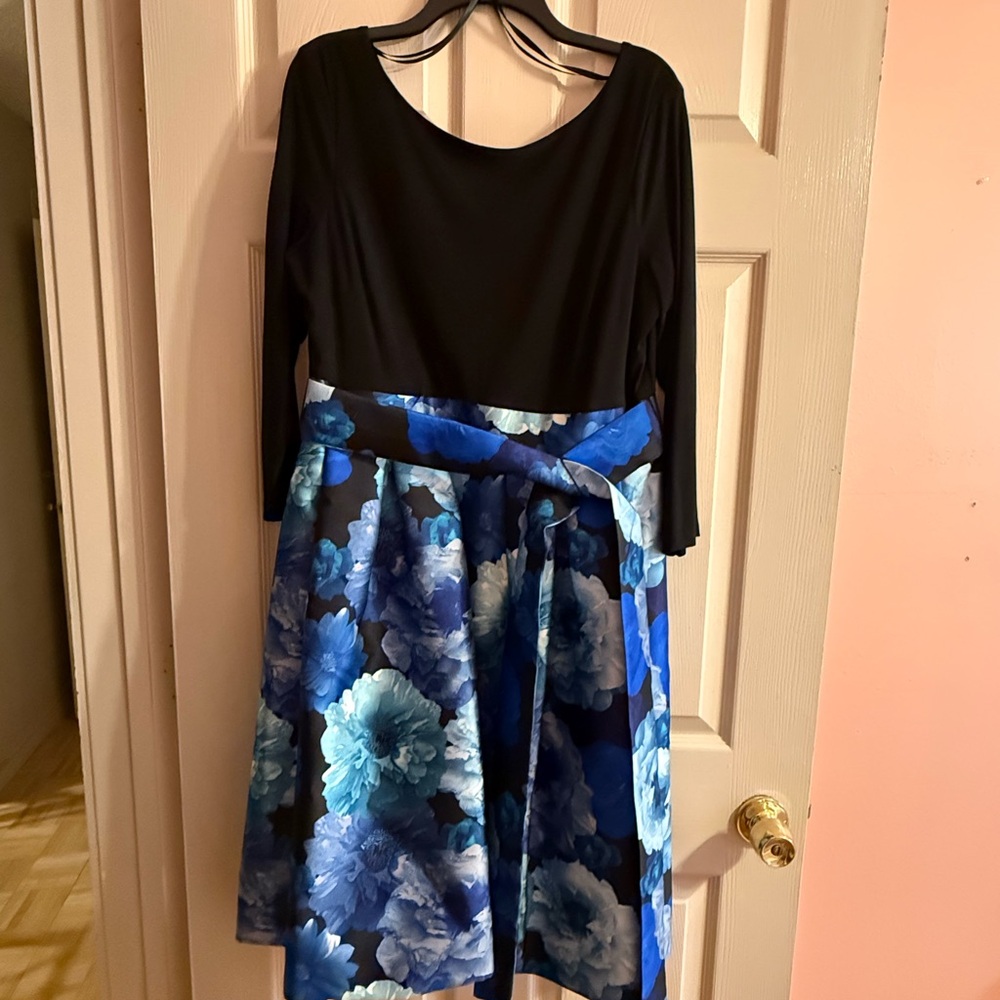 Elegant Black and Blue Floral Dress